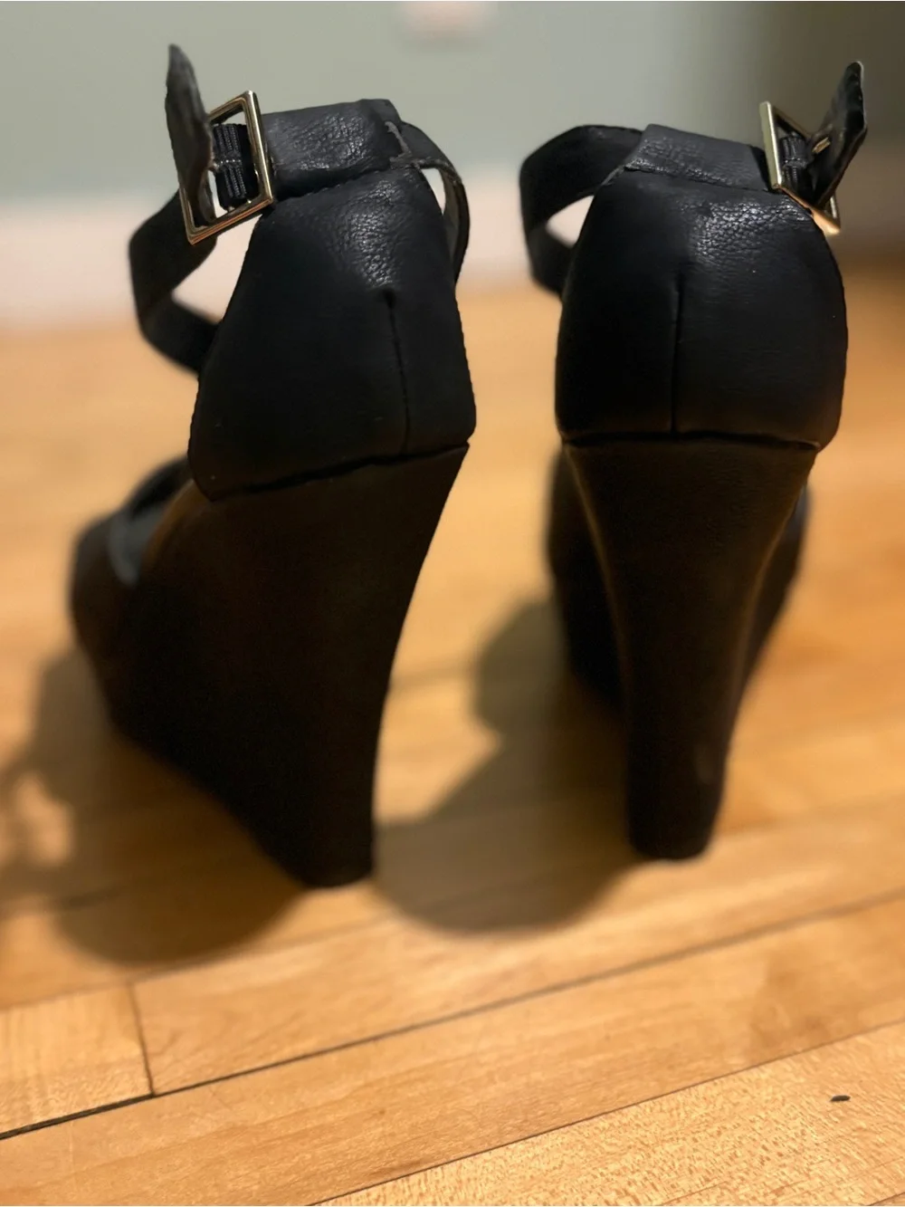 Xhilaration black platform